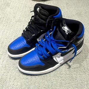 Jordan 1 Retro Royal toe blue